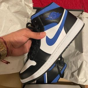 Air Jordan 1 MID Racer Blue